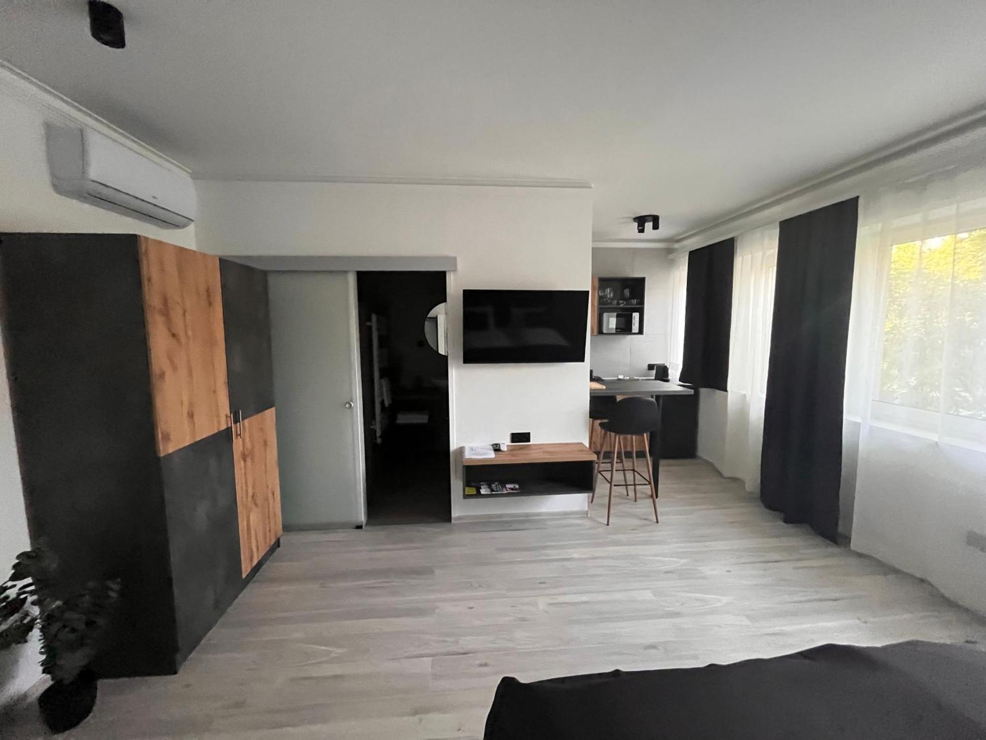 Varkapu Apartmanok 2 Gyula Exterior foto