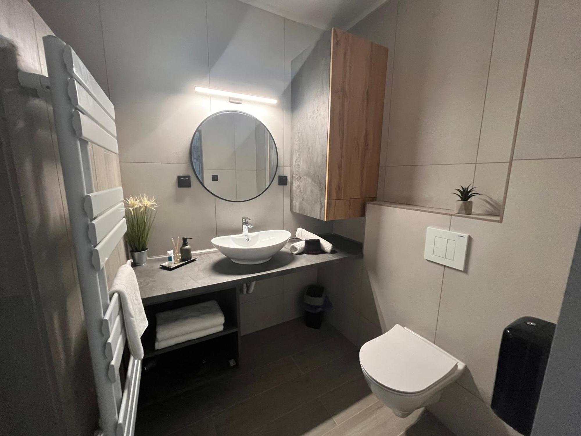 Varkapu Apartmanok 2 Gyula Exterior foto